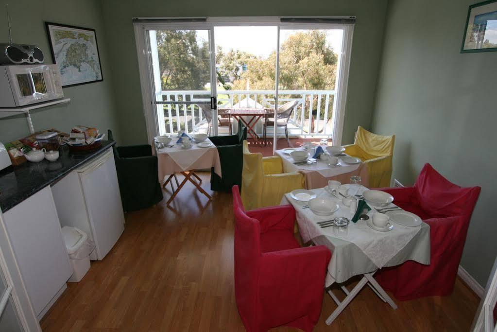 Silver Waters Bed & Breakfast Cowes Exterior photo